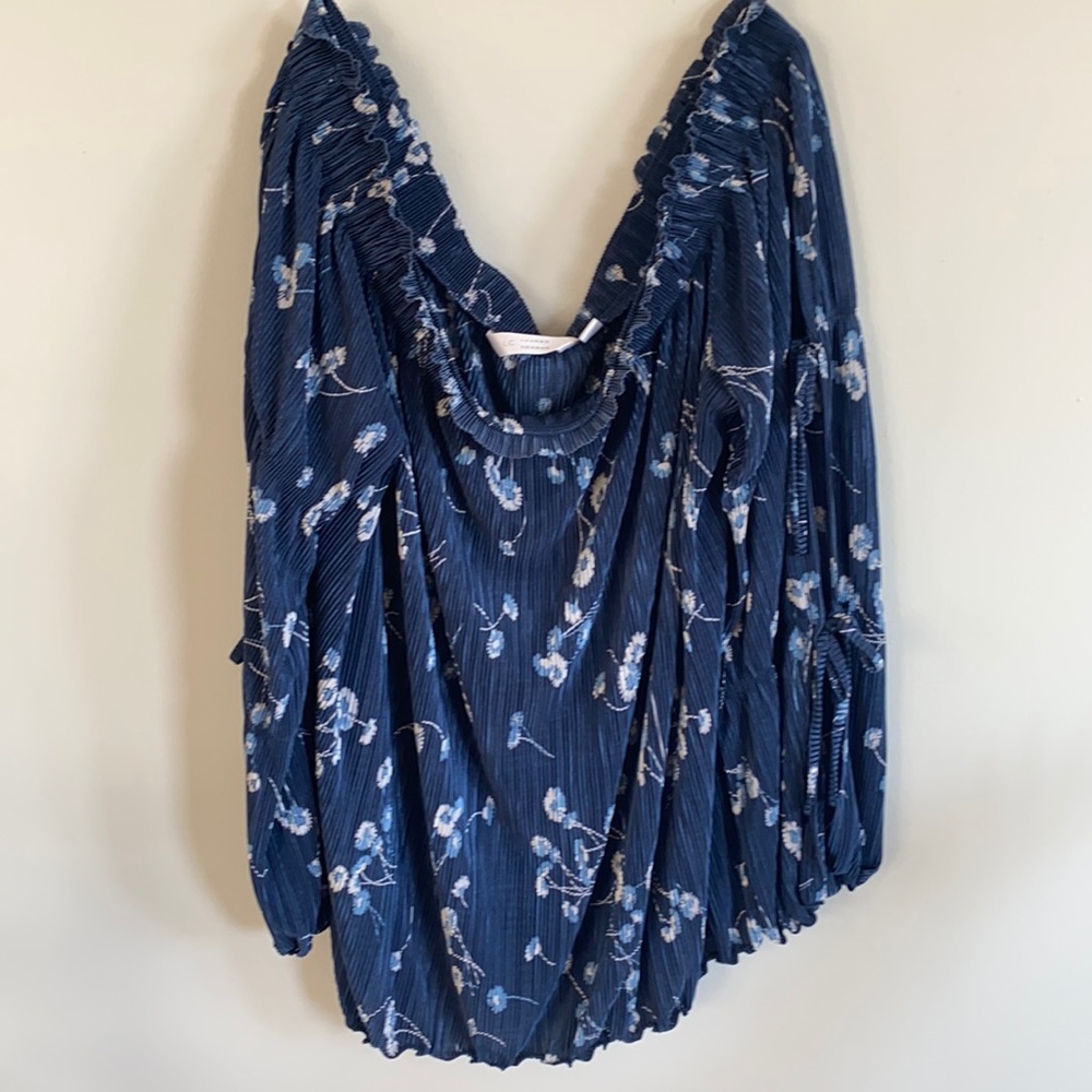 LC Lauren Conrad off-shoulder split-sleeve blouse